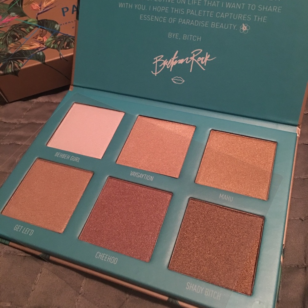 ✖️✖️✖️SOLD✖️✖️✖️ Morphe Highlighter Pallete